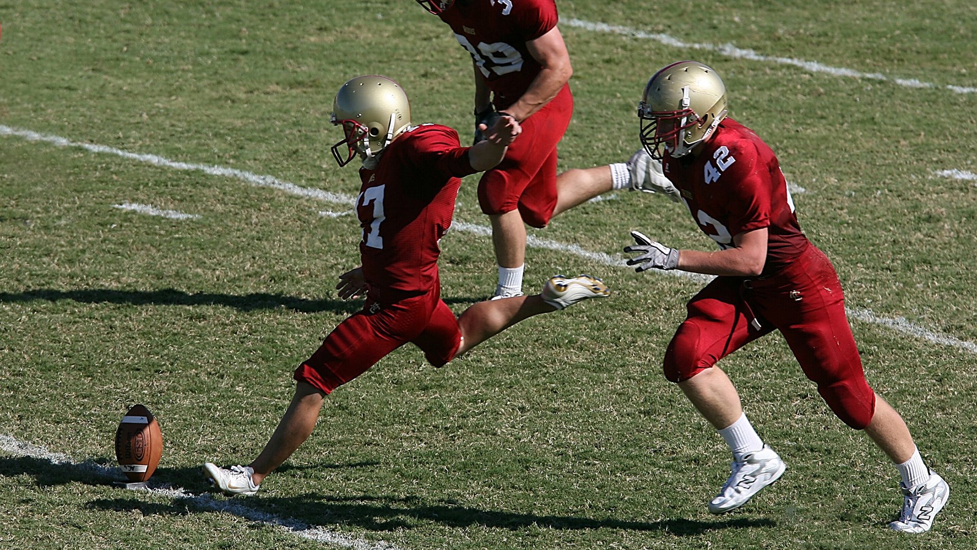 九游官网-亚冠比赛高潮迭起，强队争霸场上乐无边，亚冠比赛日程安排